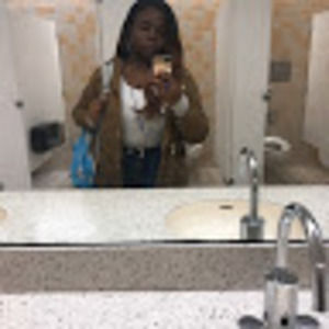 Meet your Posher, Dee